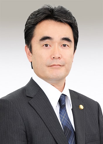 弁護士 岡山 賢吾